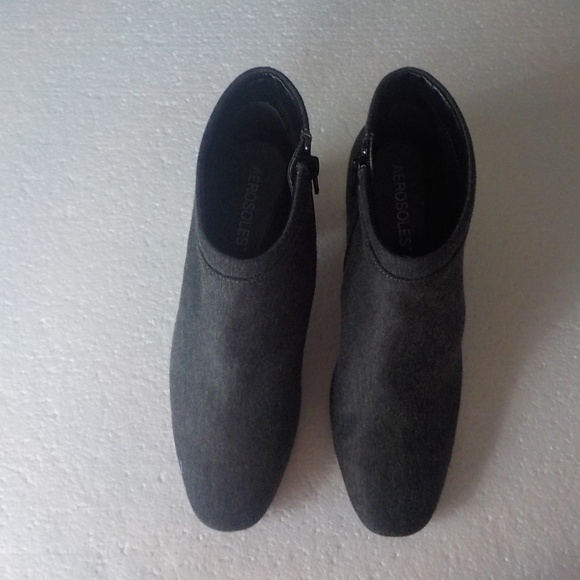 NEW Aerosoles Gray Ankle Boots - Picture 3 of 9